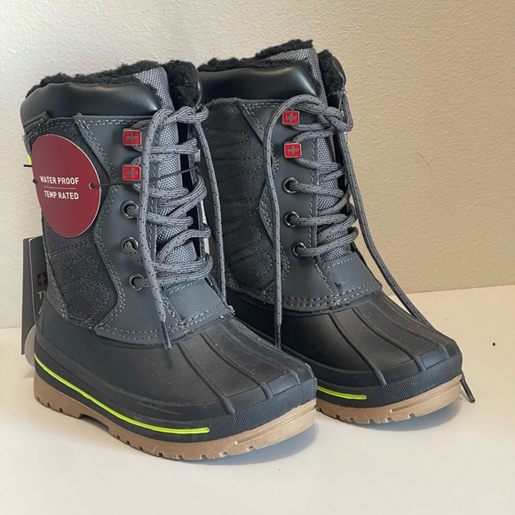 K-Swiss Snow Boots Toddler size 9 - Picture 1 of 5